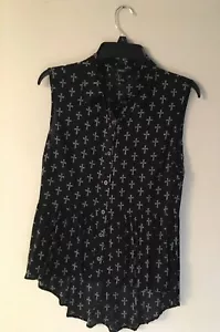 FOREVER 21 BLACK BUTTON DOWN SLEEVELESS BLOUSE WITH WHITE CROSSES SIZE L - Picture 1 of 2