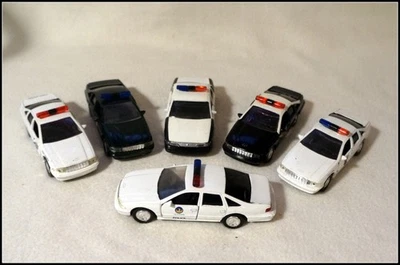 Set of 6 Road Champs Assorted Police Series Police Cars  1:43 #Z1051 - Image 1 of 4