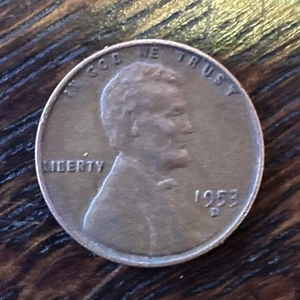 1953 D Lincoln Penny Error the "W" is Too Close near the penny's rim. - Picture 1 of 5
