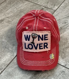 4350 District Wine Lover verstellbare Baseballkappe (Factory Distress) - Bild 1 von 6