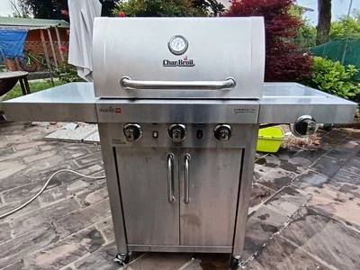 Barbecue a gas 3 Fuochi Char Broil - Immagine 1 di 4