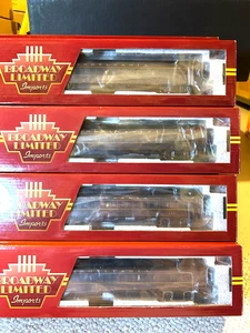 B.L.I. #4367 P.R.R. P-70 Coaches w/Ice Air Condit. 4-Car Set All Weathered 1:87 - Picture 1 of 5