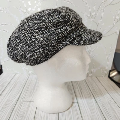 David and Young Black & White Tweed Metallic Gold Newsboy Cap Women's OS - Image 1 of 4