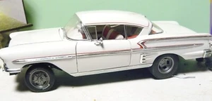1/18 (IBWB) weiß 1958 Chevy Impala Gas, Straßengesetzloser - Bild 1 von 14