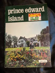 Folleto de tejas verdes de Prince Edward Island - Imagen 1 de 4