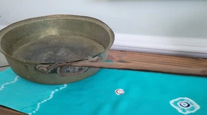 Vintage Kupferpfanne Bratpfanne hat Zähne und Loch zum Aufhängen - Bild 1 von 5