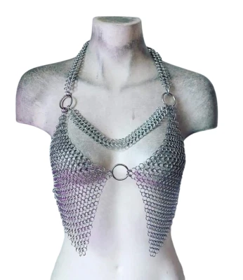 Top artigianale con supporto in cotta di catena - reggiseno con corazza in... - Immagine 1 di 4