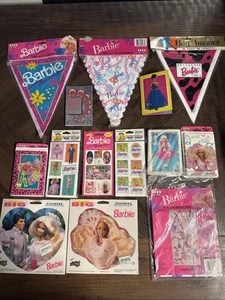 Vintage 1990er Barbie Geburtstag Party Zubehör Deko Banner Karten Aufkleber Schild - Bild 1 von 7