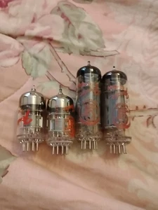 2xTubos Ranura GT EL84 Tubos Guardabarros Dúo para Amplificadores de Guitarra + Tubos 12AX7 (2) - Imagen 1 de 4