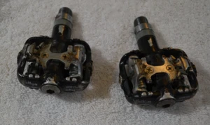 WELLGO WPD-800 DUAL SIDE CLIPLESS BICYCLE PEDALS SPD COMPATIBLE 9/16 X 20TPI - Picture 1 of 2