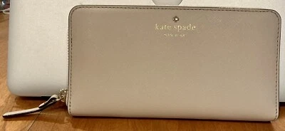 NWOT KATE SPADE NY STACI LGE CONTINENTAL BEIGE/CREME SAFFIANO LONG ZIPPY WALLET - Image 1 of 4