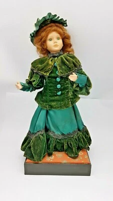 ANCIENNE POUPEE AUTOMATE MUSICALE -  - Photo 1/4