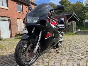 Motorrad Suzuki GSXR750 - Bild 1 von 12