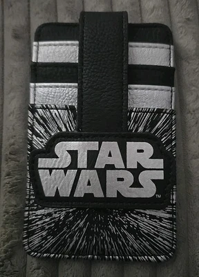 Tarjeta de crédito delgada de Star Wars de los parques de Disney 5 ranuras cierre rápido ventana identificación Foto 1 de 3