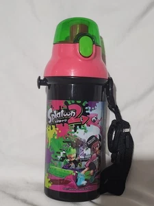 Skater Trinkflasche 16oz Kunststoff Splatoon 2 Made in Japan Schultergurt - Bild 1 von 3
