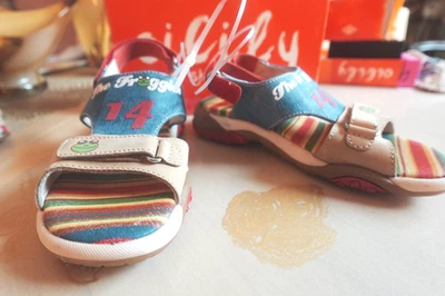 Oilily Boys Teens Sandals Made in Italy Size 34 - Image 1 of 4