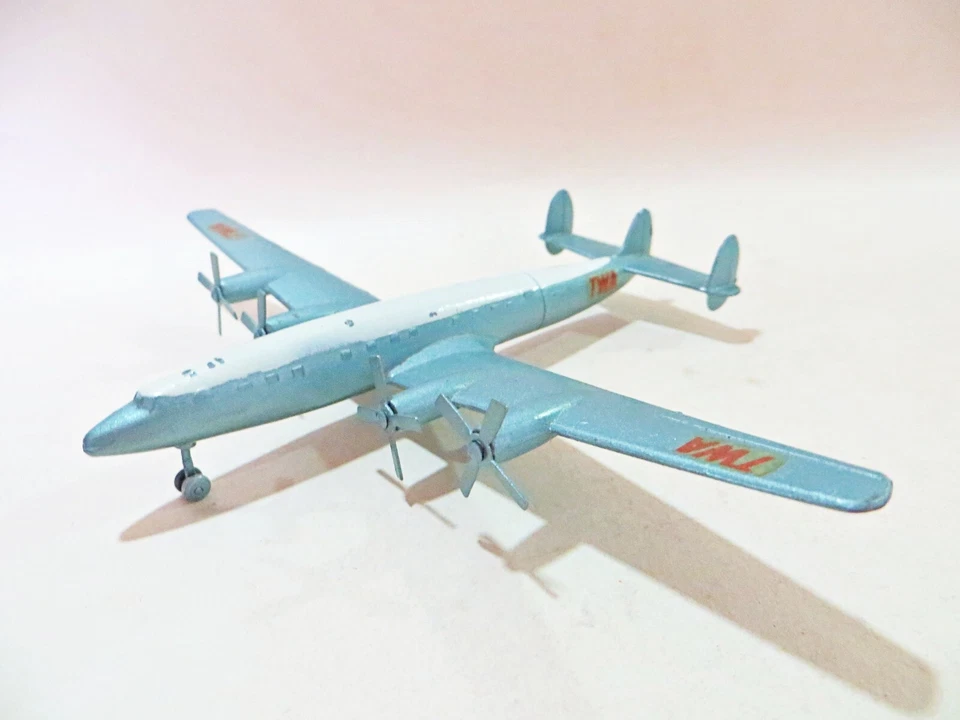 SOLIDO 'LOCKHEED L1049 SUPER CONSTELLATION САМОЛЕТ TWA'. 1:300. ВИНТАЖ. ОЧЕНЬ РЕДКАЯ - Изображение 1 из 4