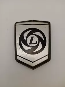 MINI LEYLAND SILVER ON BLACK SHIELD CAR BADGE 68x45mm CZH 4143 / JF 6727 Emblem  - Picture 1 of 8