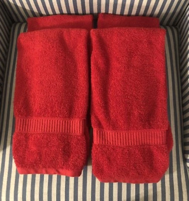 JUEGO DE 4 TOALLAS DE MANO PARA EL HOGAR TOMMY HILFIGER 16” X 28” ROJO SÓLIDO Foto 1 de 3