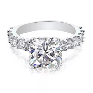 Anillo solitario de diamantes cultivados en laboratorio de corte cojín de 3,50 quilates tratado certificado de plata 925 - Imagen 1 de 3