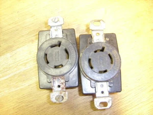 2 receptáculos Bryant usados girar y tirar 20A 125/250V 4 salidas de conductor  - Imagen 1 de 5