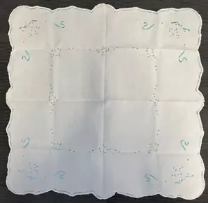 Vintage Hand Embroidered Tablecloth Supper Cloth Crochet Crocheted Edging 85cm - Picture 1 of 4