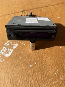 Reproductor de CD Kenwood KDC-152 Single Din - Imagen 1 de 2