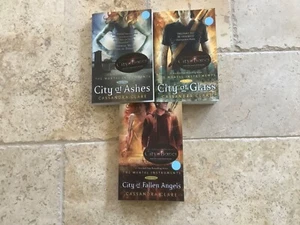 The Mortal Instruments Book Set - City of Ashes, of Glass & of Fallen Angels - Bild 1 von 11