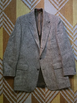 Harris Tweed x Eddie Bauer Trad/Ivy/Prep Herringbone Sportcoat 42R Triple Patch - Image 1 of 4