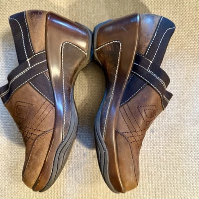 Белые горные женские сабо размер 6 коричневые кожаные туфли без застежек осень коренастый каблук - Изображение 1 из 4