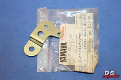 SOPORTE REFLECTOR YAMAHA 1987-2000 TW200 NUEVO DE LOTE 1 PIEZA# 2JX-85112-00-00 Foto 1 de 4