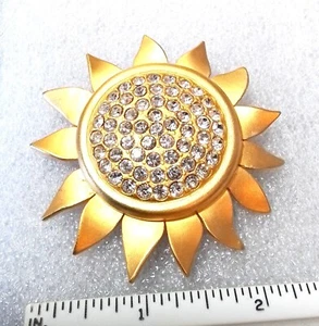 Karl Lagerfeld fabelhafte signierte Kristall Sonne Blume Brosche - Bild 1 von 20