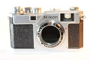 Nikon S4 telemetro 35mm RF fotocamera solo corpo Nippon Kogaku funziona ma LEGGI 1959 - Foto 1 di 14