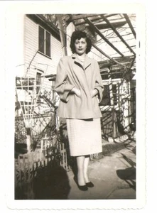 Vintage Black & White Snapshot with Scalloped Edge Woman in Yard - 1960's - Picture 1 of 2