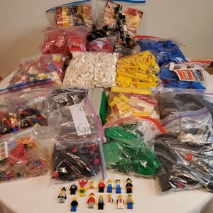 Lote grande Lego a granel - 30+ libras mayormente clasificado por color, minifiguras - Imagen 1 de 19