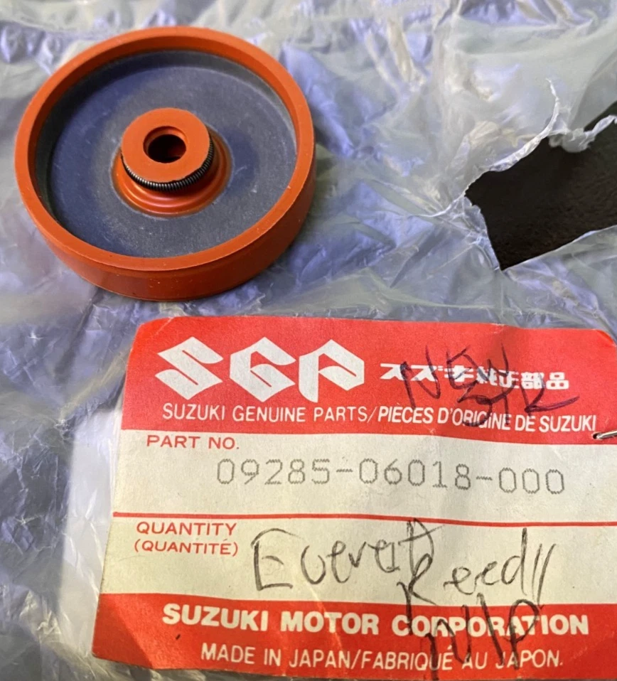 Suzuki OEM Clutch Oil Seal GSF400 Bandit GS550 GS700 Models 09285-06018 Foto 1 de 1