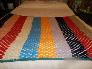 "Hecho a mano Crochet Afgano Lanzamiento Arco Iris de Colores Rayas 88"" x 43" - Imagen 1 de 4