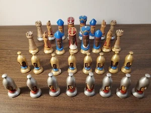 Duncan Hand Painted White / African American Vintage Ceramic Medieval Chess Set - Picture 1 of 12