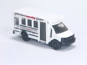2010 5Pack City Action Matchbox - MB768 - GMC School Bus - Picture 1 of 2