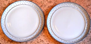 Set 2 ARZBERG 'LAGUNE' Dinner Plates 10.5" Fine China White/Blue POLKA DOT RIM - Picture 1 of 15