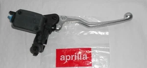 NEW GENUINE APRILIA PEGASO STRADA 650 05-07 FRONT MASTER CYLINDER AP8133782 - Picture 1 of 1