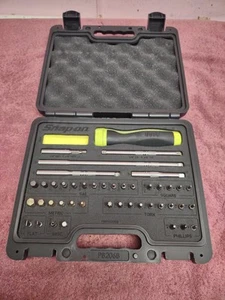 New! Snap-on 44pc Hi-Viz Ratcheting Soft Grip Screwdriver Master Set SGDMRC44FHV - Picture 1 of 6