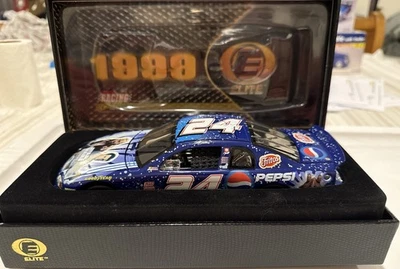 Jeff Gordon #24 1999 Star Wars Episode 1 Monte Carlo 1:24 Diecast #6037/7500 - Image 1 of 4