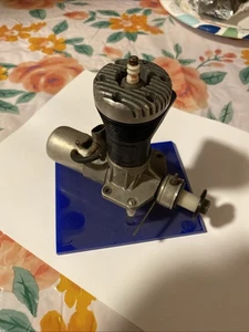 LUCAS & SMITH CONTESTOR D-60R SPARK IGNITION MODEL AIRPLANE ENGINE - Picture 1 of 8