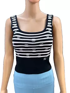 Sleeveless tank top, striped black and white, one size, round neck, breatable - Picture 1 of 5