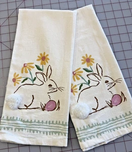 Threshold Target Easter Bunny Kitchen Towels Pompom Tails Set Of 2 New w/o Tags - Picture 1 of 6