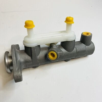 Cilindro maestro de freno Dorman M630138 se adapta a 99-00 Lexus RX300 envío rápido Foto 1 de 4