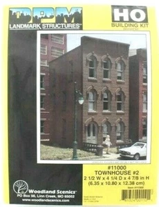 HO Scale Design Preservation 11000 Townhouse #2 Kit - Picture 1 of 3