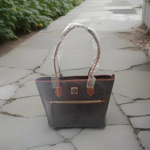 Dooney & Bourke Embossed Lizard Tote Grey NWT - Picture 1 of 8