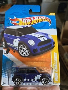 2010 Hot Wheels 2011 New Models MINI CHALLENGE - Picture 1 of 7